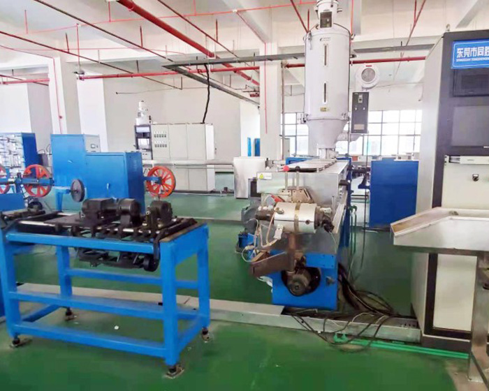 TSD-90/120護套生產線